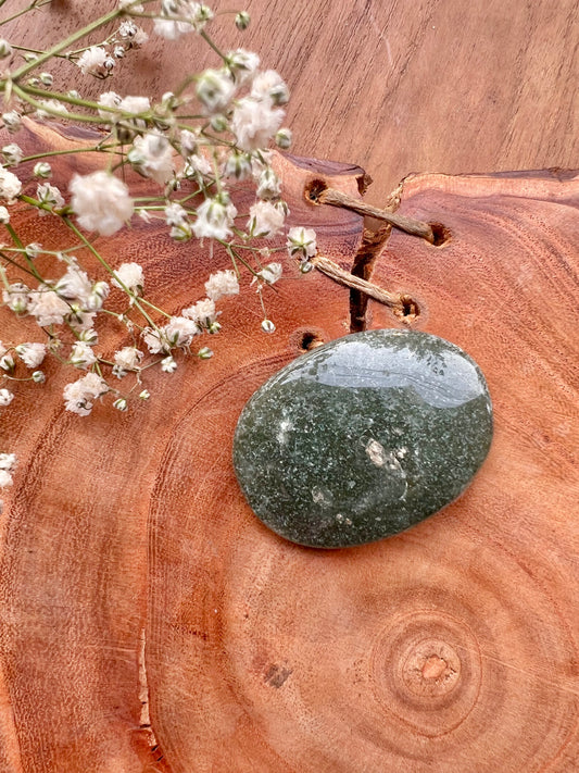 Green Aventurine Thumb Stone