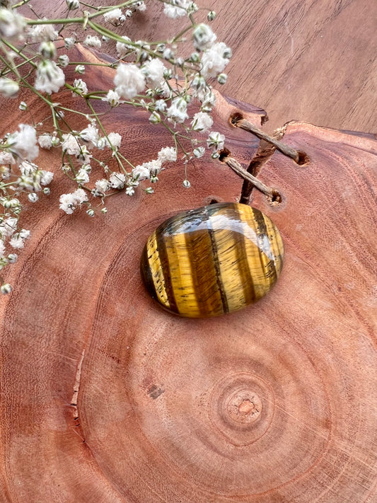 Tiger's Eye Thumb Stone