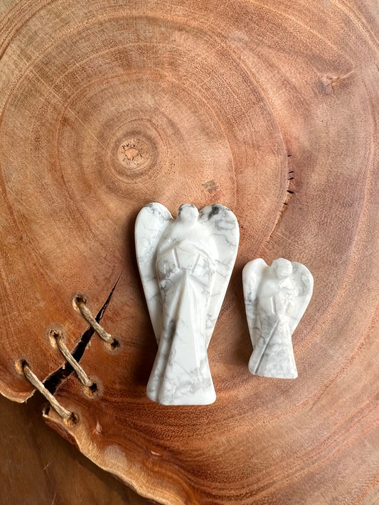Howlite Pocket Angel (1 inch)
