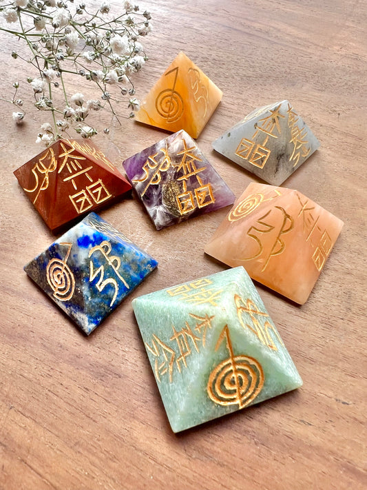 7 Chakras Healing Pyramids With  Reiki Symbols