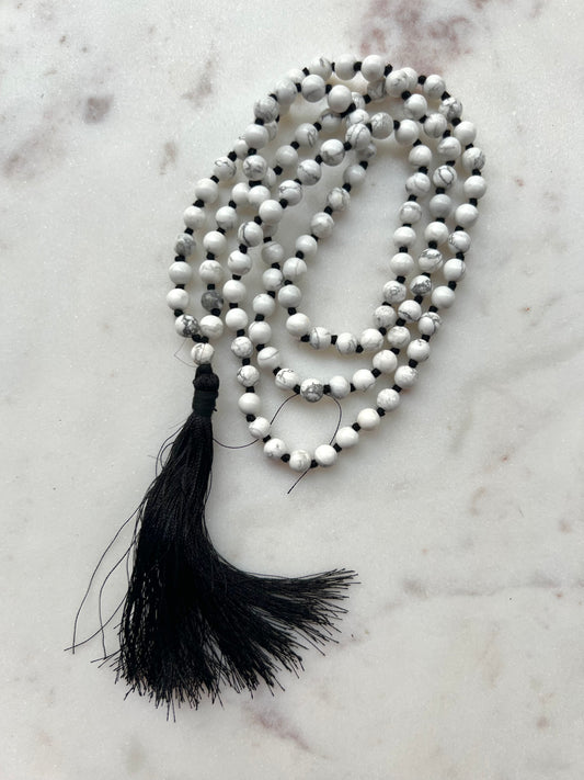 Howlite Mala