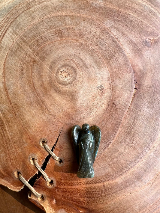 Labradorite Pocket Angel (1 inch)