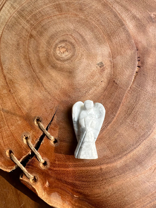 Howlite Pocket Angel (1 inch)